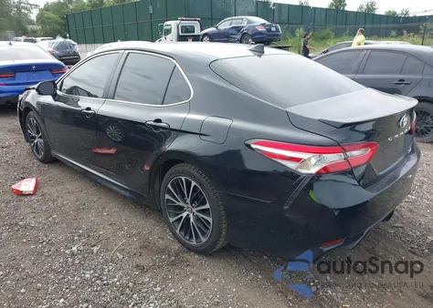 2020 Toyota Camry Se z USA, uszkodzony, nr VIN 4T1G11AK0LU367328